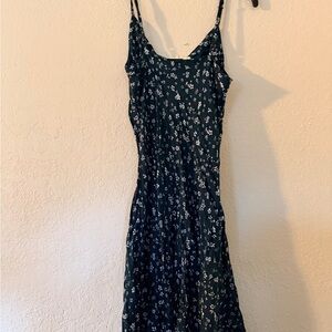 La Hearts Midnight Forrest Green Floral Midi Dress